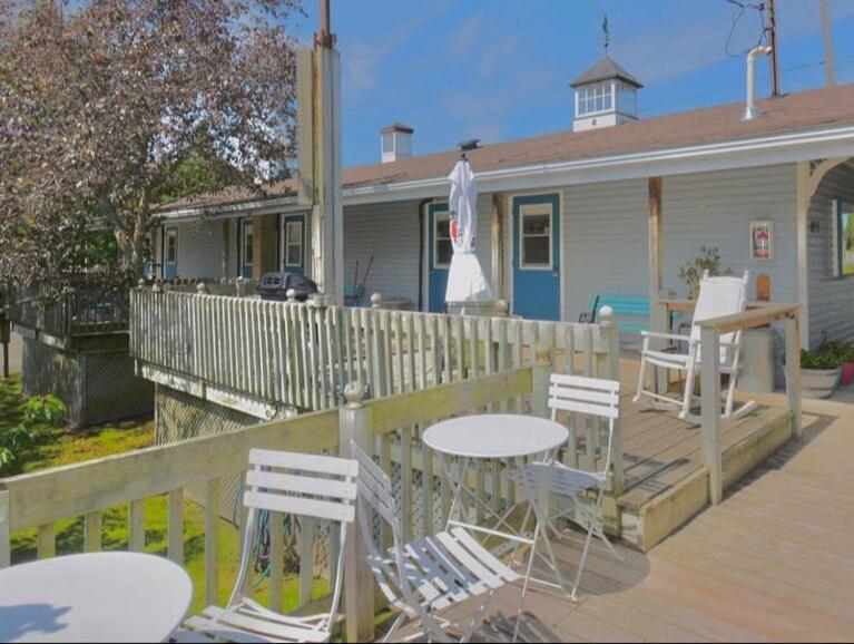 Dewar'S Inn And Cottages Prescott ภายนอก รูปภาพ