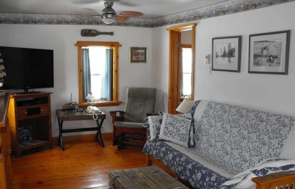 Dewar'S Inn And Cottages Prescott ภายนอก รูปภาพ
